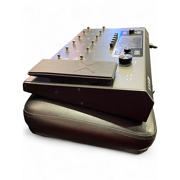 Used Line 6 Helix LT Effect Processor
