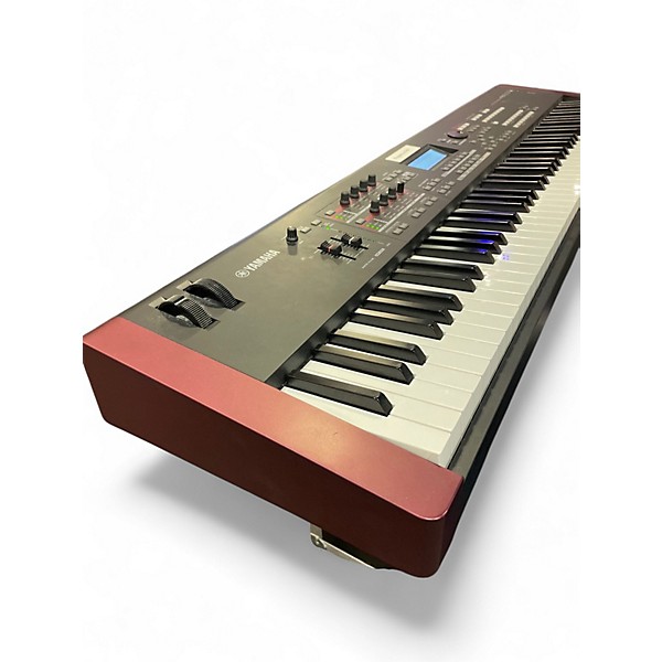 Used Yamaha MOXF8 88 Key Keyboard Workstation