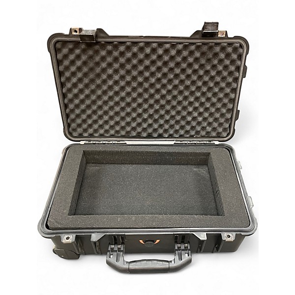 Used Apache 5800 rolling utility case Utility Case