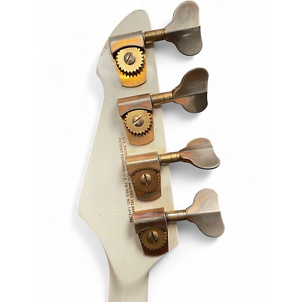 Used Peavey DYNA-BASS White Electric Bass Guitar