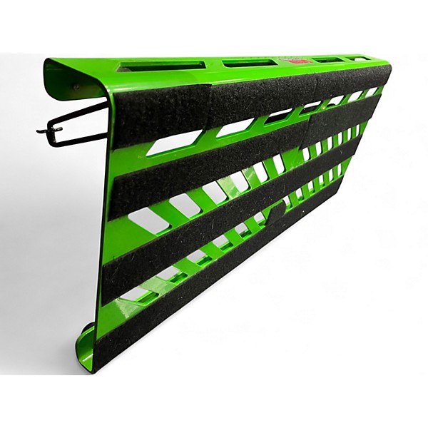 Used Gator 12x24 Pedalboard Green Pedal Board