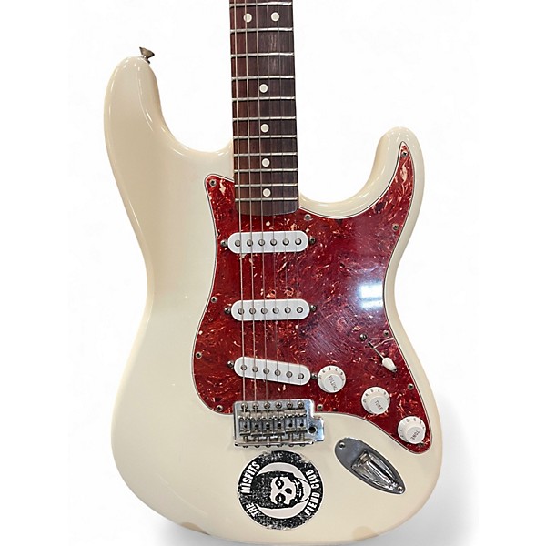 Used Fender Standard Stratocaster White Solid Body Electric Guitar