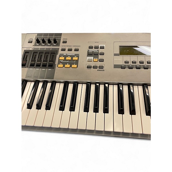 Used Yamaha Motif 7 76 Key Keyboard Workstation