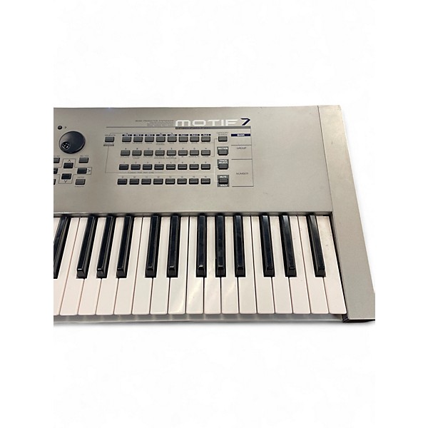 Used Yamaha Motif 7 76 Key Keyboard Workstation