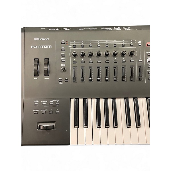 Used Roland Fantom 6 Keyboard Workstation