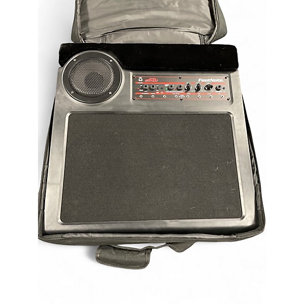 Used SKB FOOTNOTE AMPLIFIED PEDAL BOARD Guitar Combo Amp