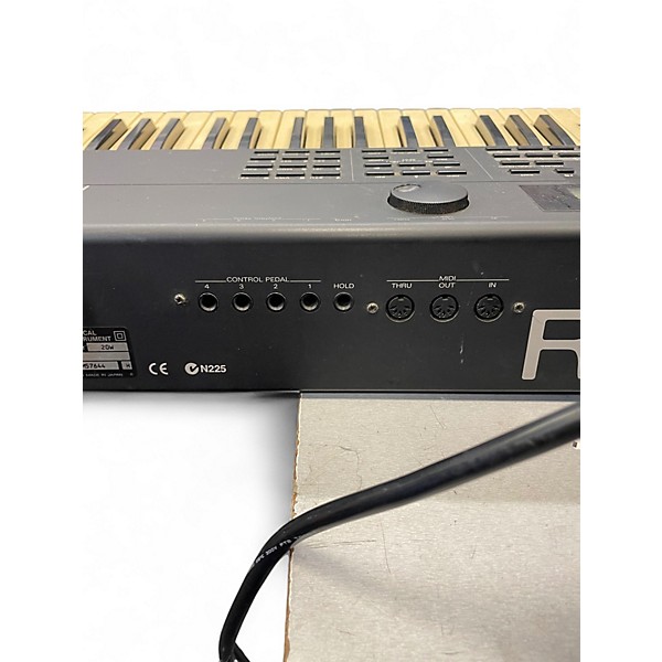 Used Roland XP-80 Portable Keyboard