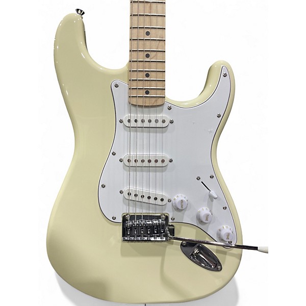 Used Squier Affinity Stratocaster WHITE Solid Body Electric Guitar