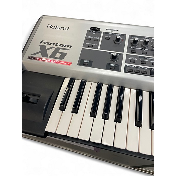Used Roland Fantom X6 Keyboard Workstation