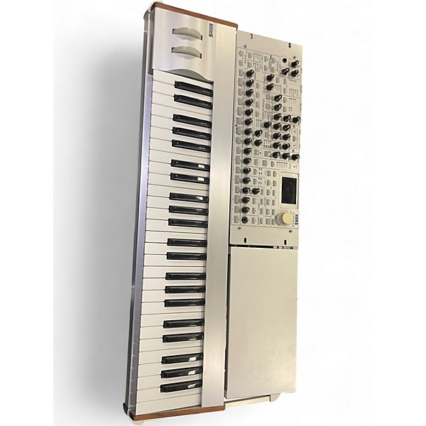 Used KORG radias key bundle Synthesizer