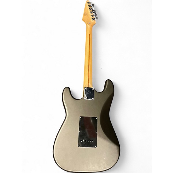 Used Starcaster by Fender Stratocaster Metallic Gray Solid Body Electric Guitar