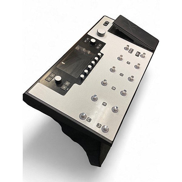 Used Line 6 Helix LT Effect Processor