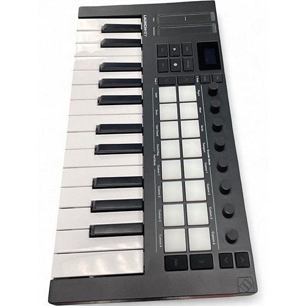 Used Novation LAUNCHKEY MINI 25 MK4 MIDI Controller