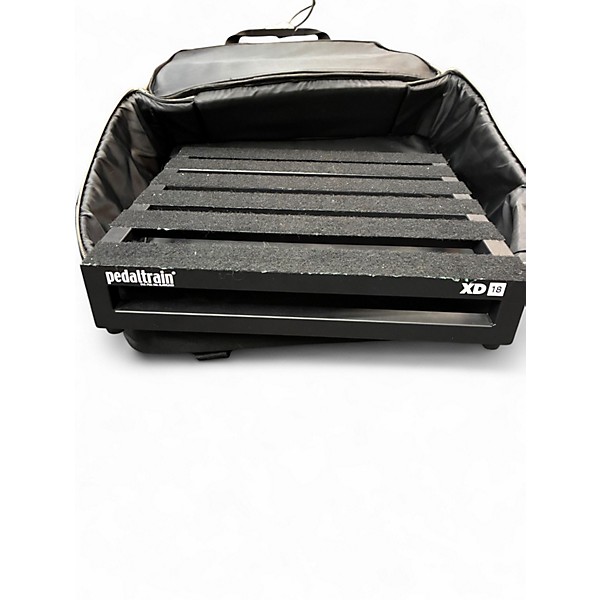 Used Pedaltrain XD18 Pedal Board