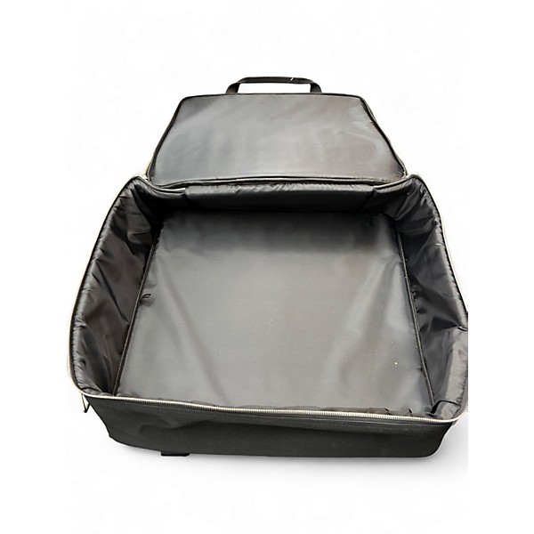 Used Pedaltrain XD18 Pedal Board