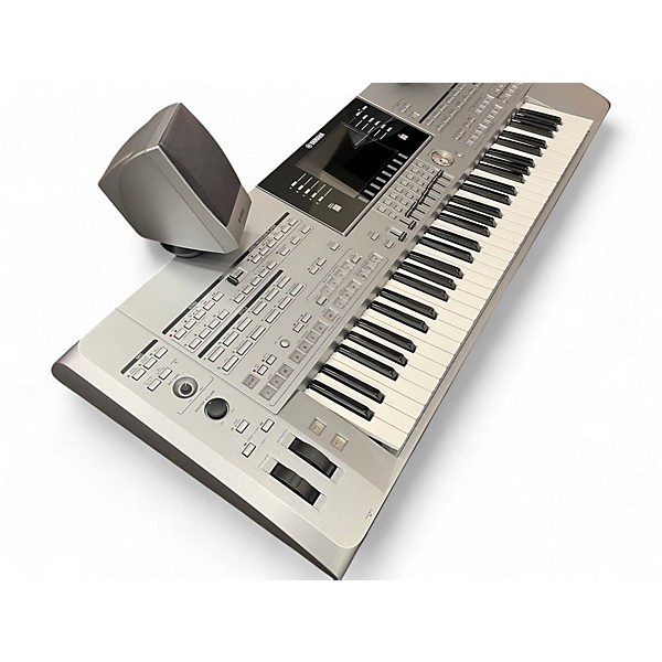 Used Yamaha Tyros 5 61 Key Arranger Keyboard