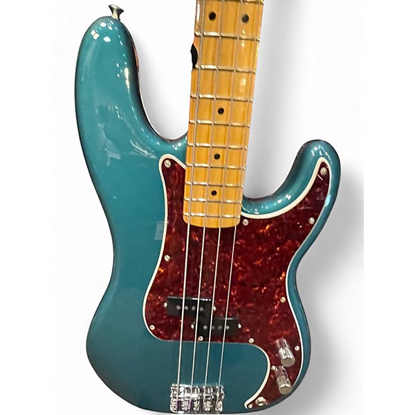 Used Fender player  Ocean Turquoise Electric Bass Guitar