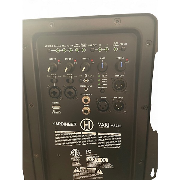 Used Harbinger Vari v3415 Keyboard Amp