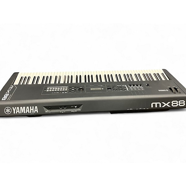 Used Yamaha MX88 Synthesizer