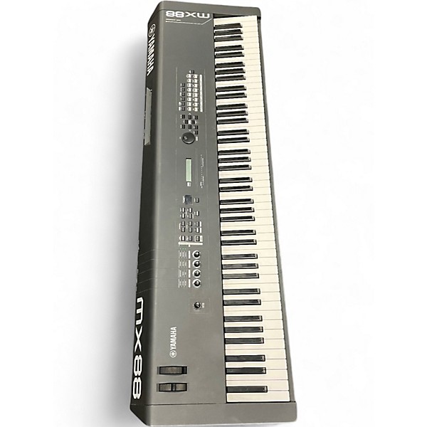 Used Yamaha MX88 Synthesizer