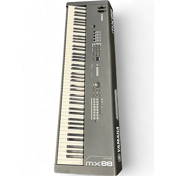 Used Yamaha MX88 Synthesizer