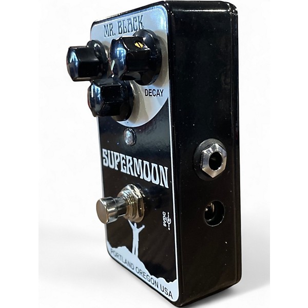 Used Mr. Black Pedals Supermoon Modulated Reverberator Effect Pedal