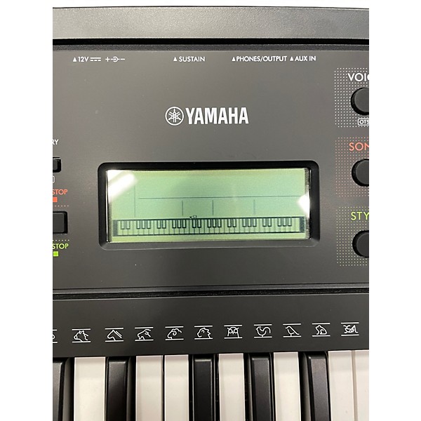 Used Yamaha PSRE283 Keyboard Workstation