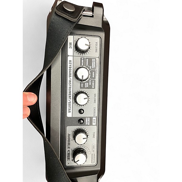 Used Roland MOBILE CUBE Guitar Combo Amp