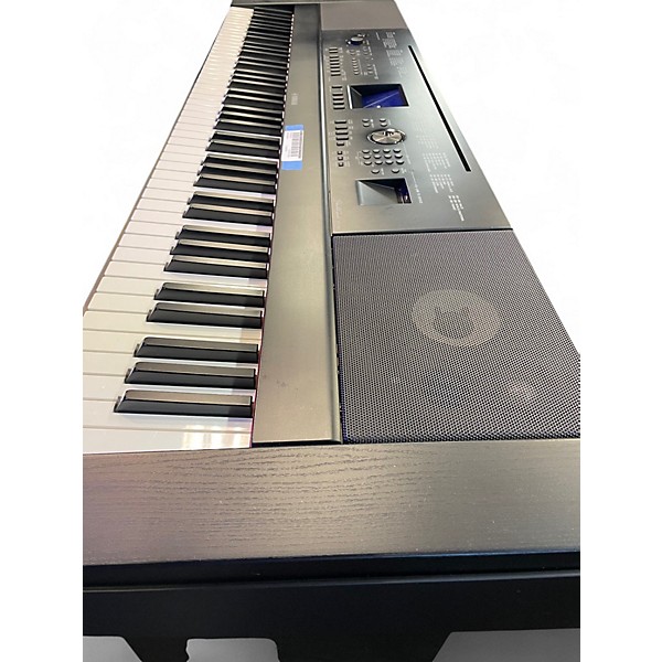 Used Yamaha DGX660B Portable Keyboard