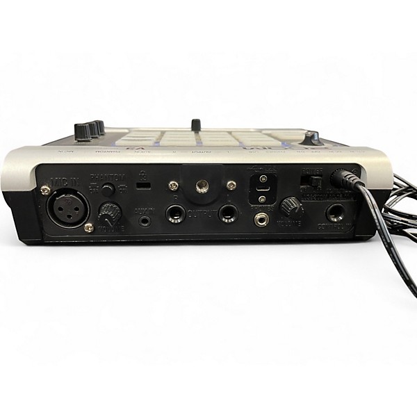 Used Zoom V3  Vocal Processor