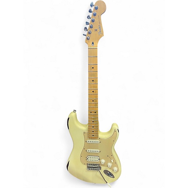 Used 2007 Fender STRATOCASTER Olympic White Solid Body Electric Guitar