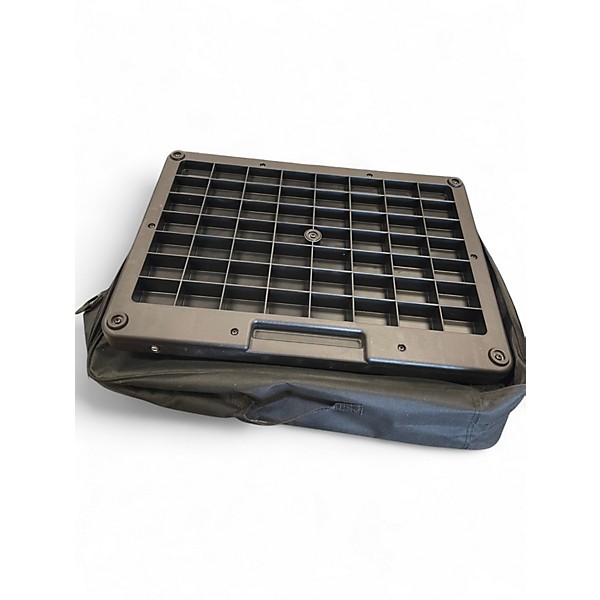 Used SKB 1SKB-PS-8 8-Port 9VDC Powered Pedal Board