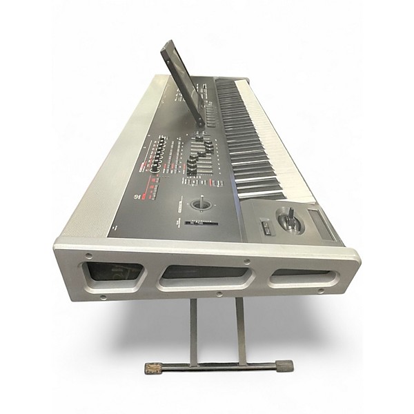 Used KORG Oasys Keyboard Workstation