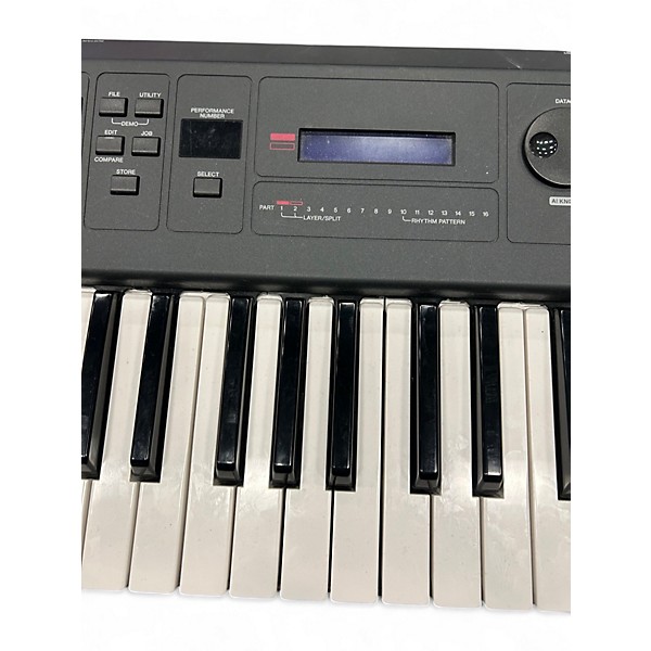 Used Yamaha MX49 49 Key Keyboard Workstation