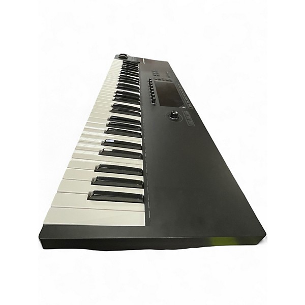 Used Native Instruments S61 MK3 MIDI Controller