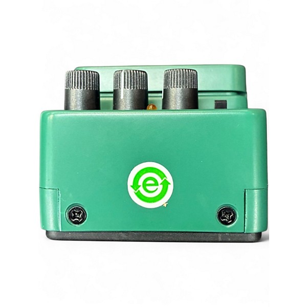 Used Behringer UV300 Ultra Vibrato Effect Pedal