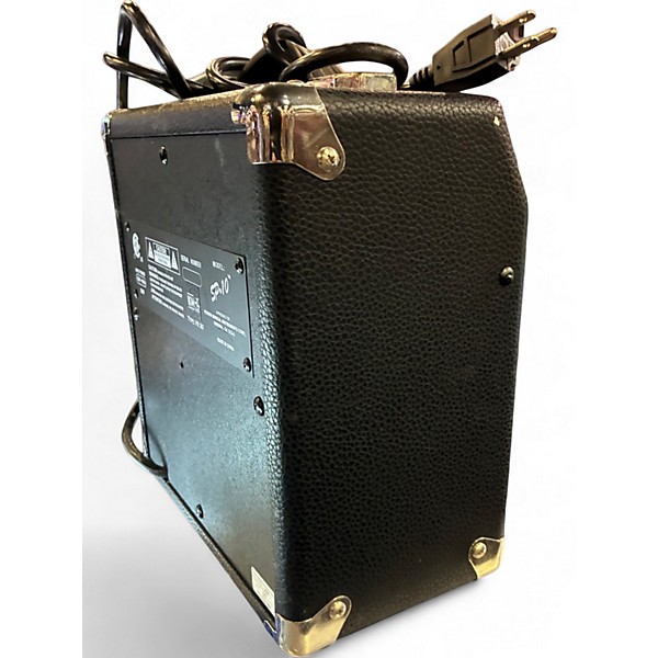 Used Squier sp 10 Battery Powered Amp