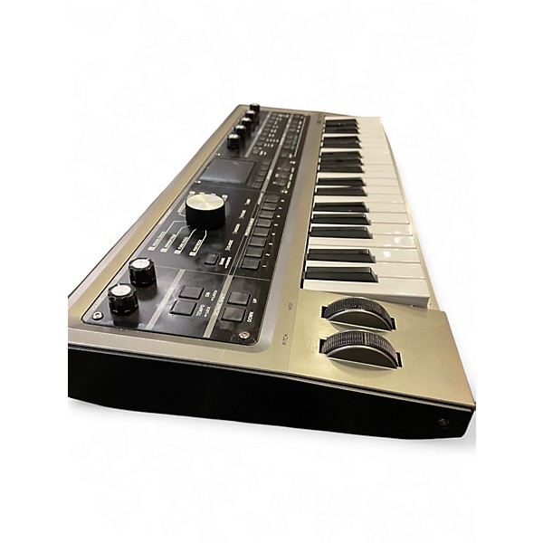 Used KORG microKORG 2 Synthesizer