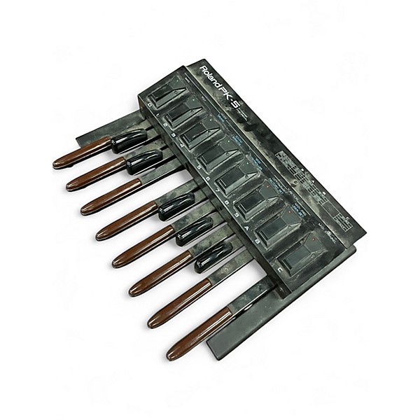 Used Roland pk5 MIDI Pedalboard