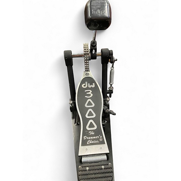Used DW 3000 Series Single Single Bass Drum Pedal