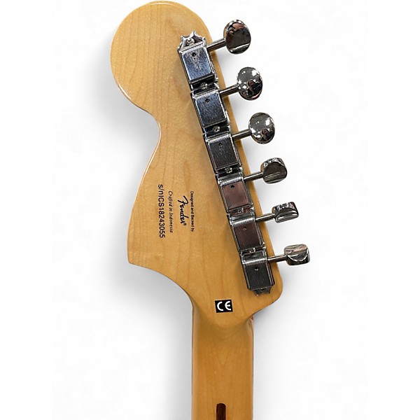 Used Fender CLASSIC VIBE STRATOCASTER Cream Solid Body Electric Guitar