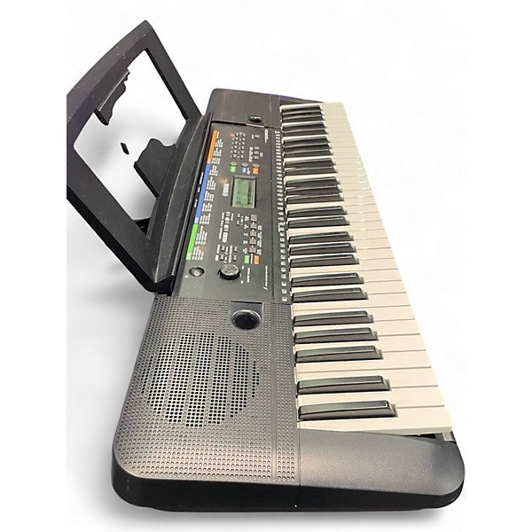 Used Yamaha PSRE253 61 Key Portable Keyboard