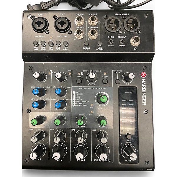 Used Harbinger LX8 Powered Mixer