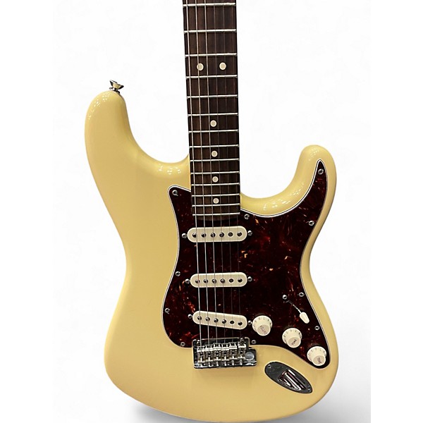 Used Fender FSR American Standard Stratocaster Vintage White Solid Body Electric Guitar