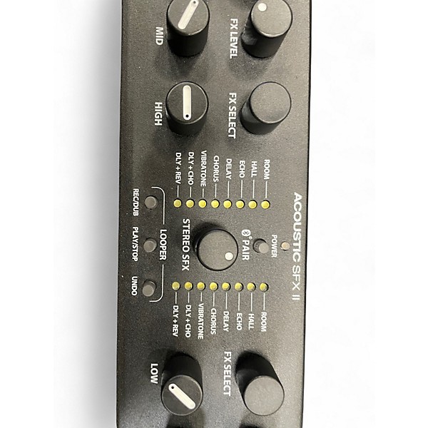 Used Fender Acoustic SFX II Guitar Combo Amp