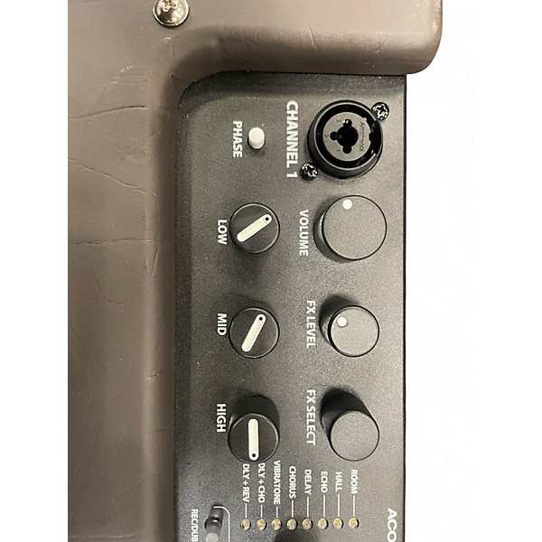 Used Fender Acoustic SFX II Guitar Combo Amp