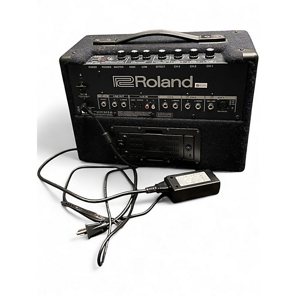 Used Roland KC220 Keyboard Amp
