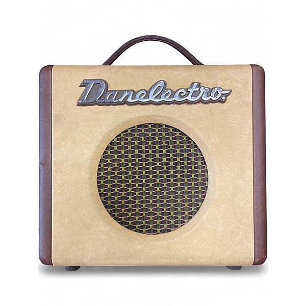 Used Danelectro DIRTY THIRTY Battery Powered Amp