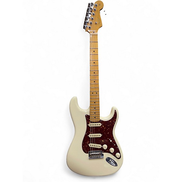 Used 2023 Fender American Professional II Stratocaster Alpine White Solid Body Electric Guitar