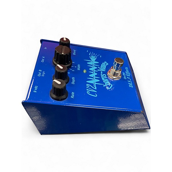 Used Cv2 CHORUS WAVES Effect Pedal